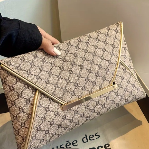 NWT Classic Elegant Envelope Clutch Wallet - Picture 2 of 8